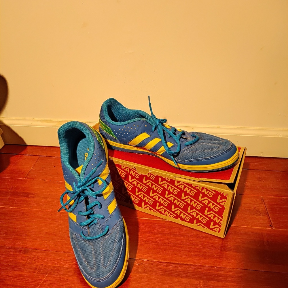 Adidas indoor soccer shoes